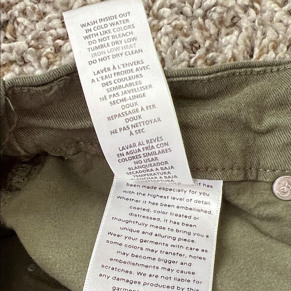 Like New! Good American Good Army Cuffed Pants Olive Green Cargo in SIze 2/26 - Picture 14 of 15